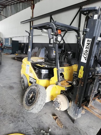 Forklif Lastik Tamiri Yapılır